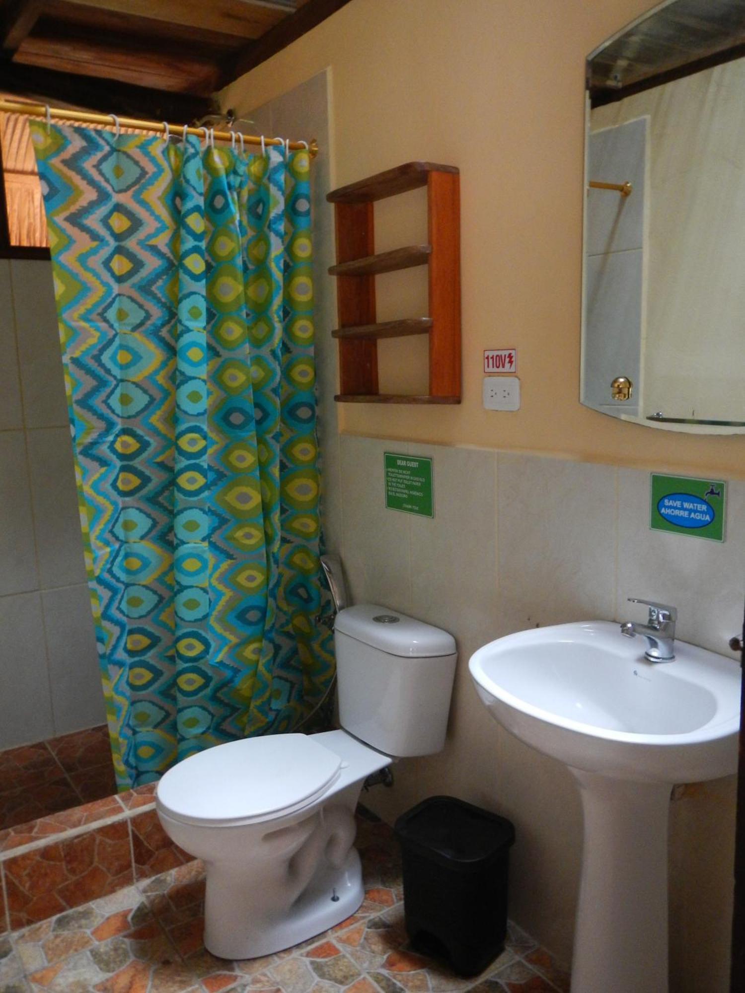 Aguas Negras River Lodge Puerto Montufar Dış mekan fotoğraf