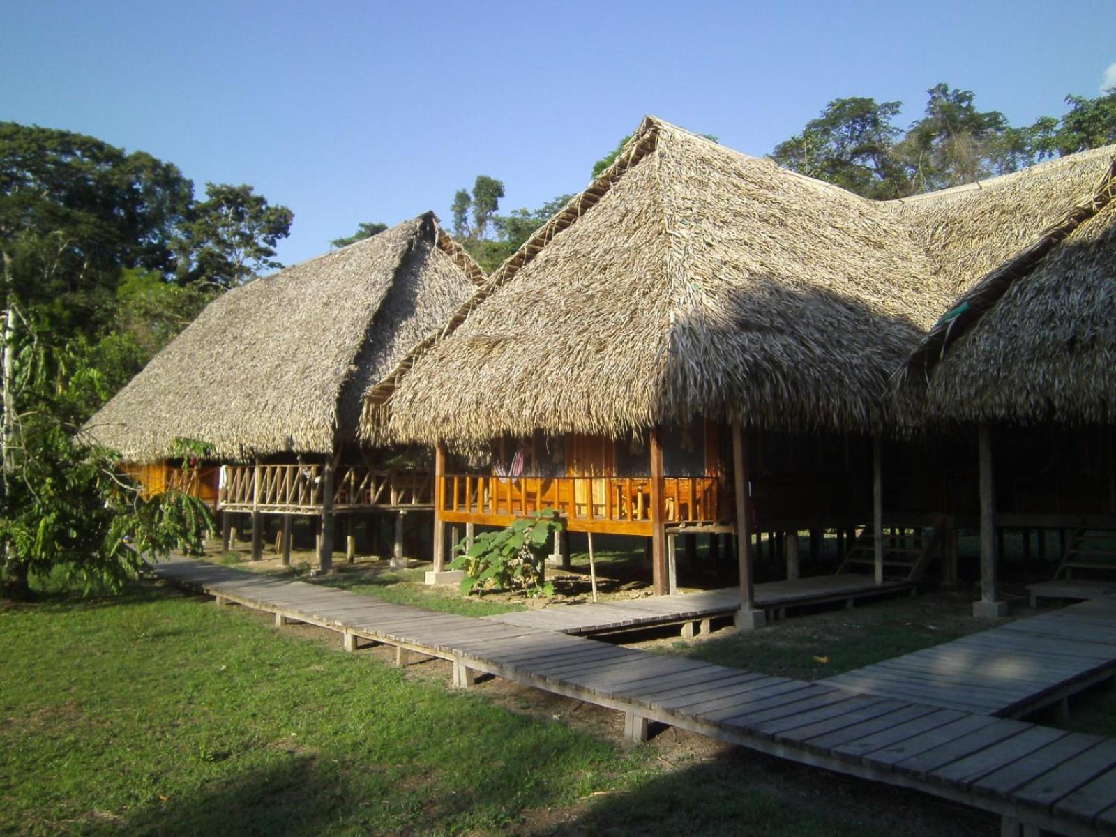 Aguas Negras River Lodge Puerto Montufar Dış mekan fotoğraf